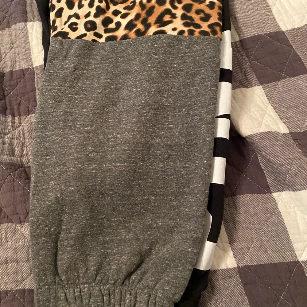 Pink Victoria secrets lounge pants